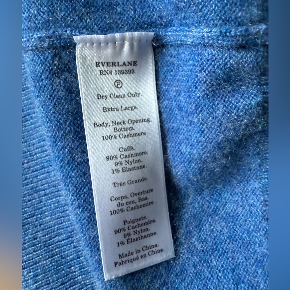 Everlane 100% Cashmere V-Neck Classic Blue Sweater
Size
XL - Picture 7 of 10